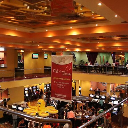 Aloha Sol Hotel And Casino Сантяго де лос Кабайерос Екстериор снимка
